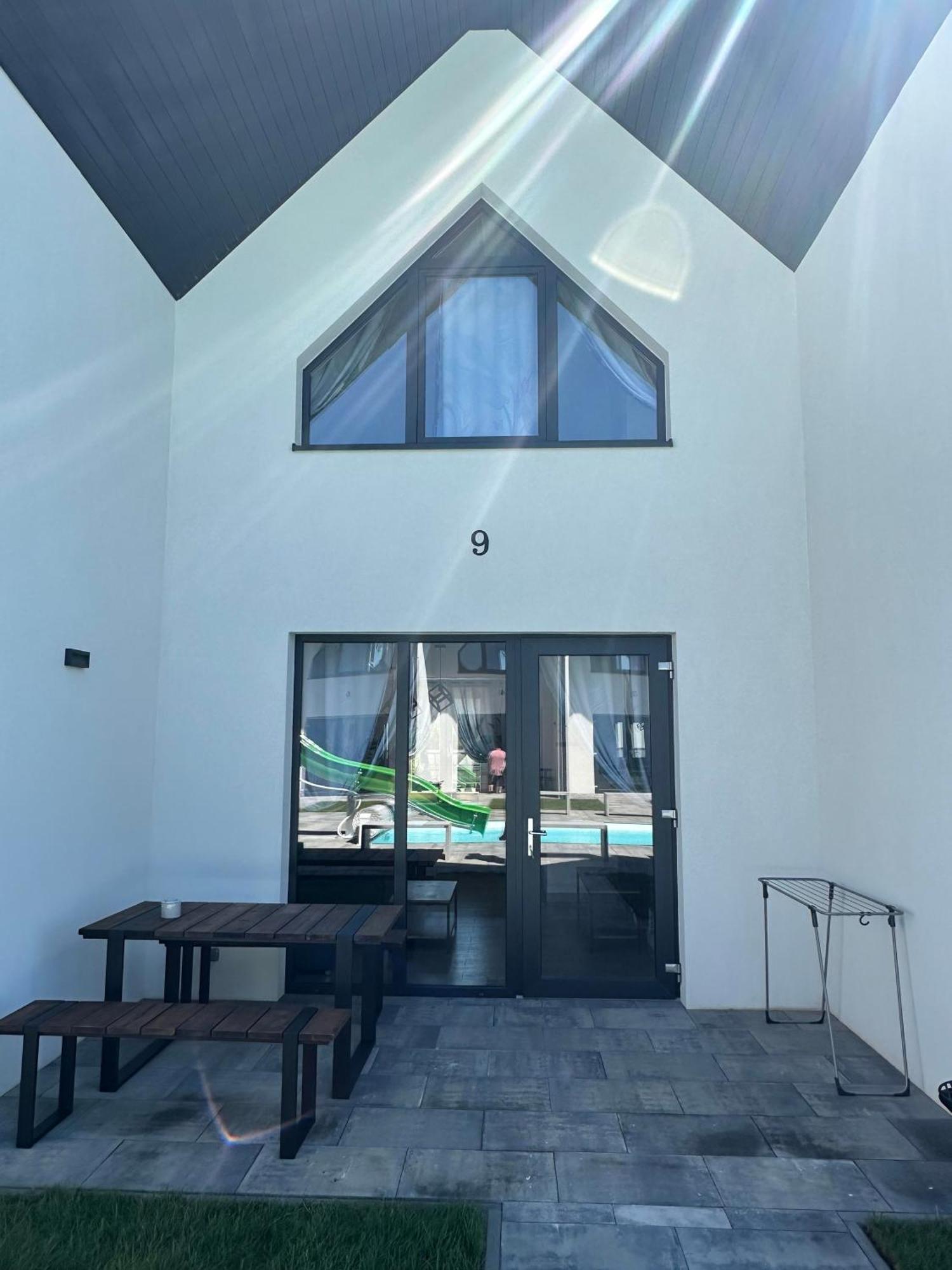 Domki Aurora Klimatyzowane, Z Podgrzewanym Basenem I Zjezdzalnia Wodna Rewal Exterior photo